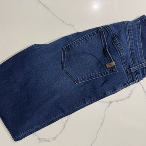 Joe’s Skinny Jeans size 27